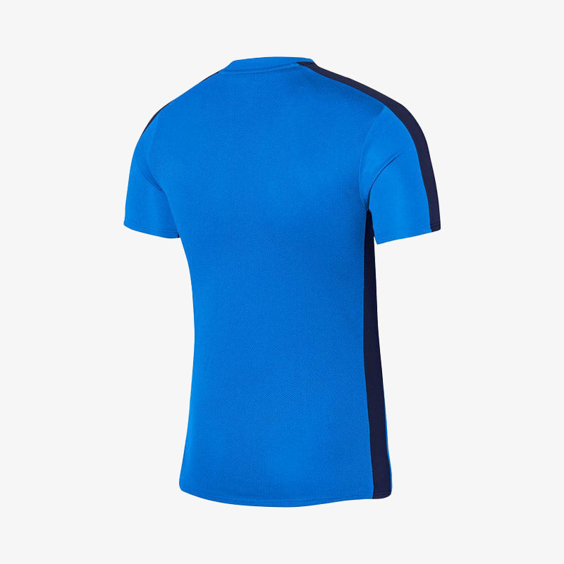 camiseta-entreno-royal-detras-jugadores.jpg