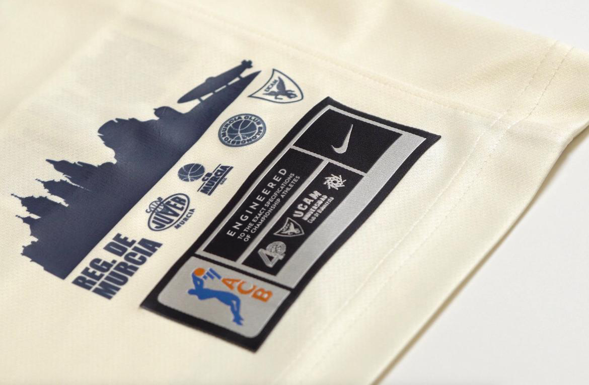 CAMISETA CONMEMORATIVA 40 ANIVERSARIO UCAM CB – EDICIÓN LIMITADA