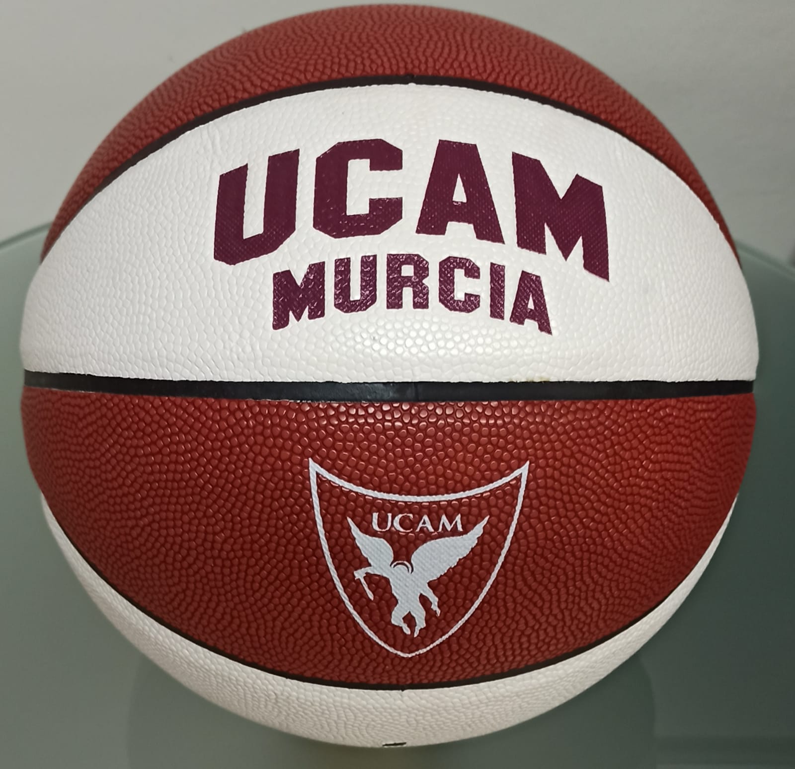 Balón de baloncesto del UCAM CB