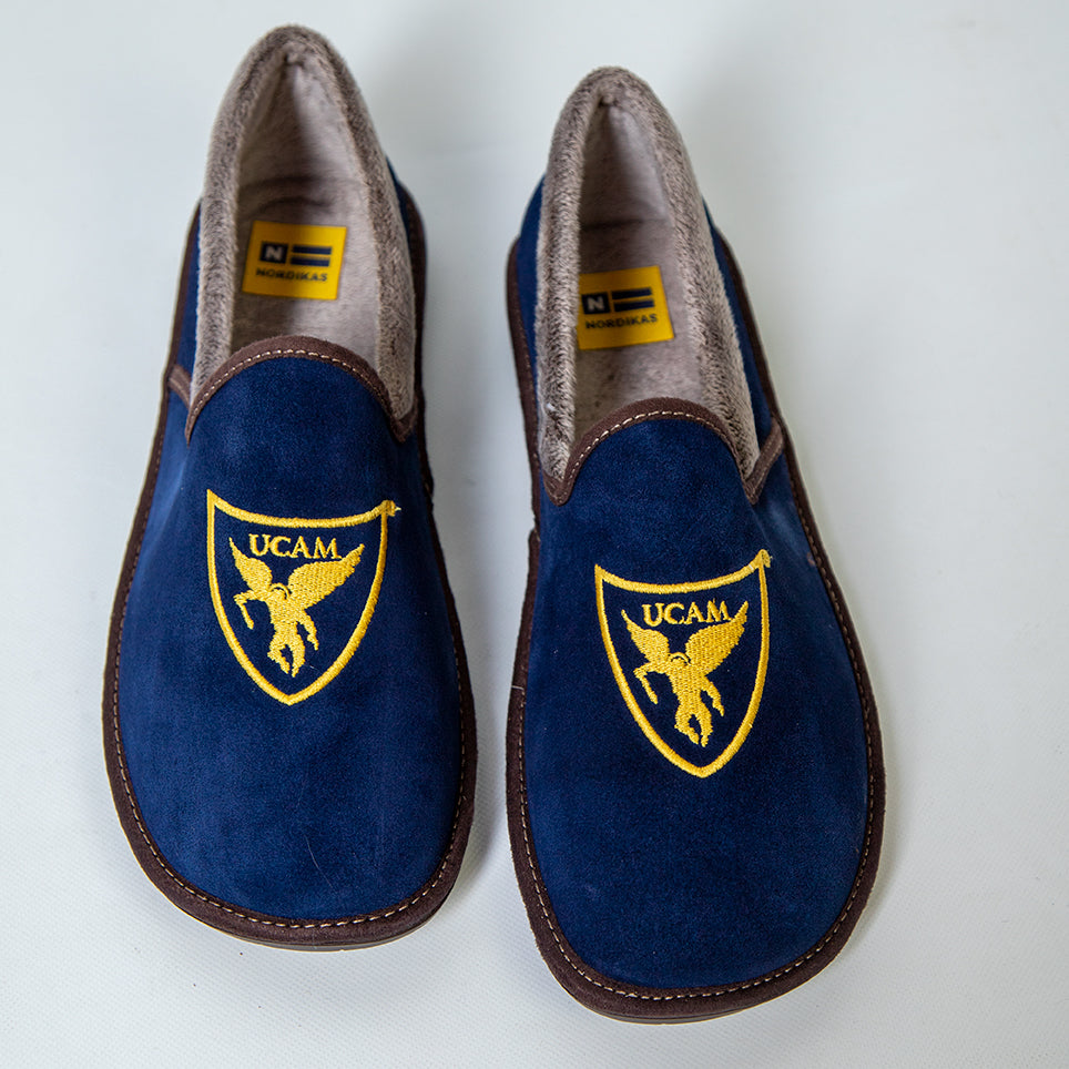 Zapatillas Casa Nordikas Cerradas Universidad